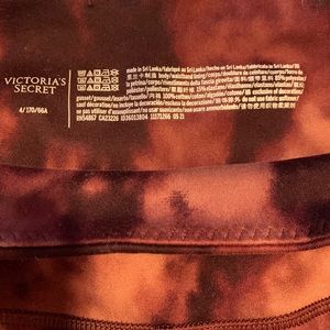 Victorias Secret 7/8 rye dye maroon wash legging